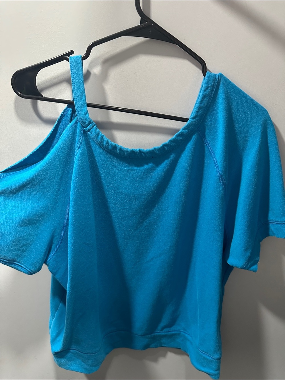 VENUS Bright Teal Cold-Shoulder Crop Top - Picture 2 of 4